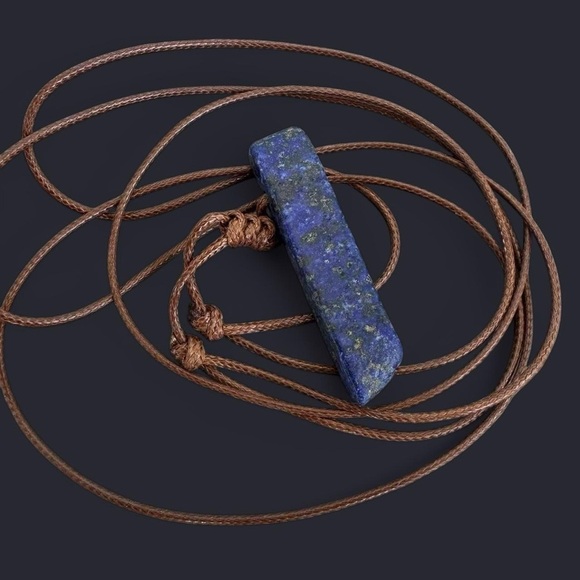Lapis Lazuli Stone Pendant Necklace - Picture 5 of 5
